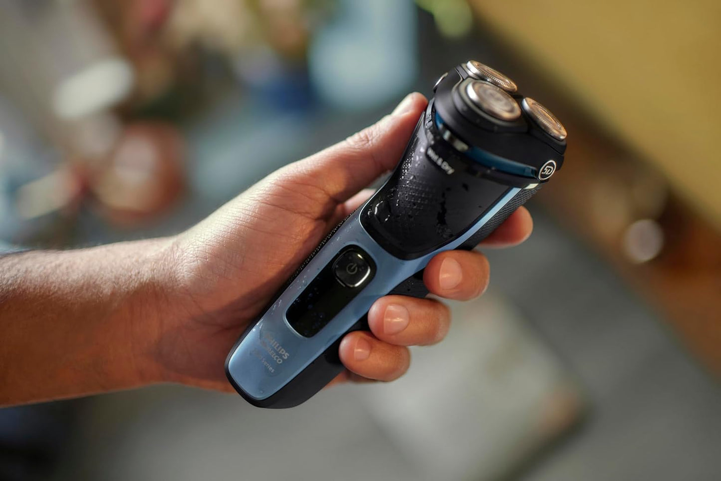 Philips Norelco Shaver 3600 Wet & Dry Electric Shaver S3243/91